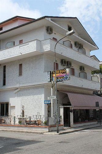 Hotel Solaris ジュリアノーヴァ エクステリア 写真